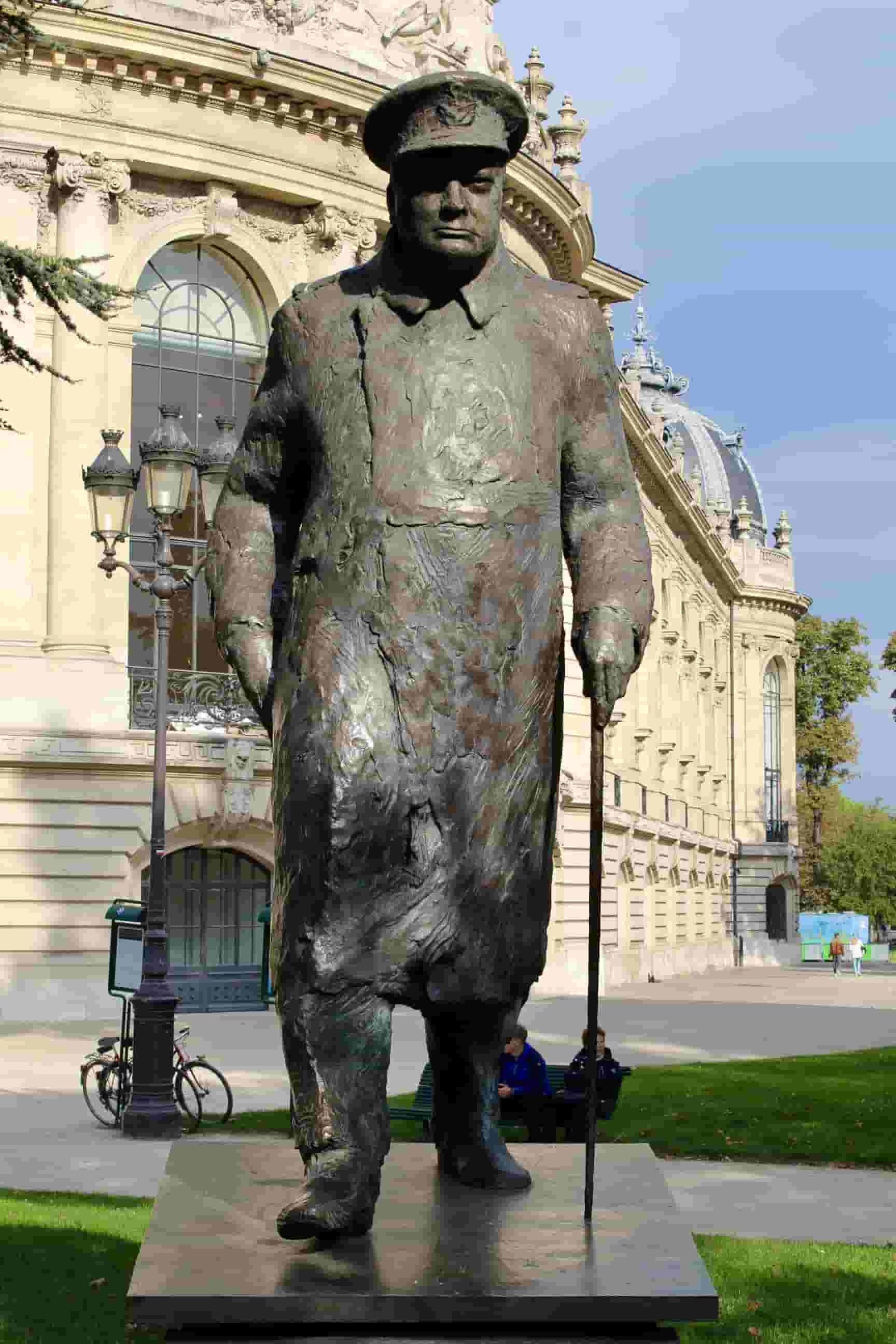 Winston Churchill Statue