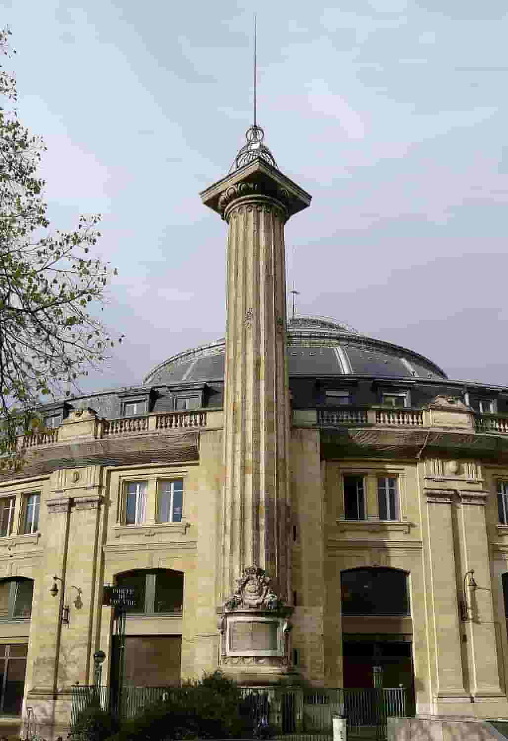 Medici Column