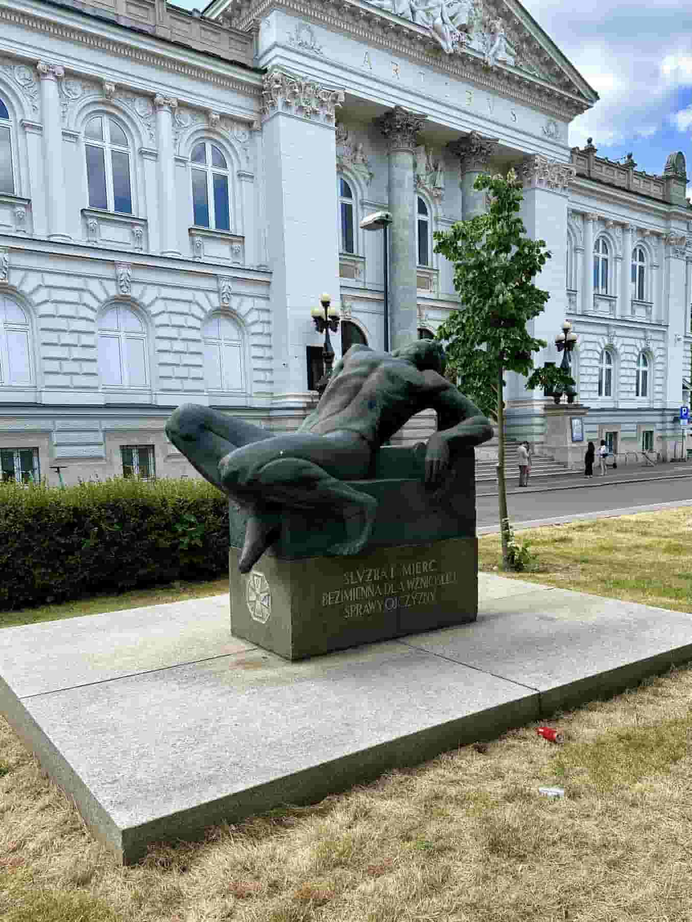 Peowiak Monument