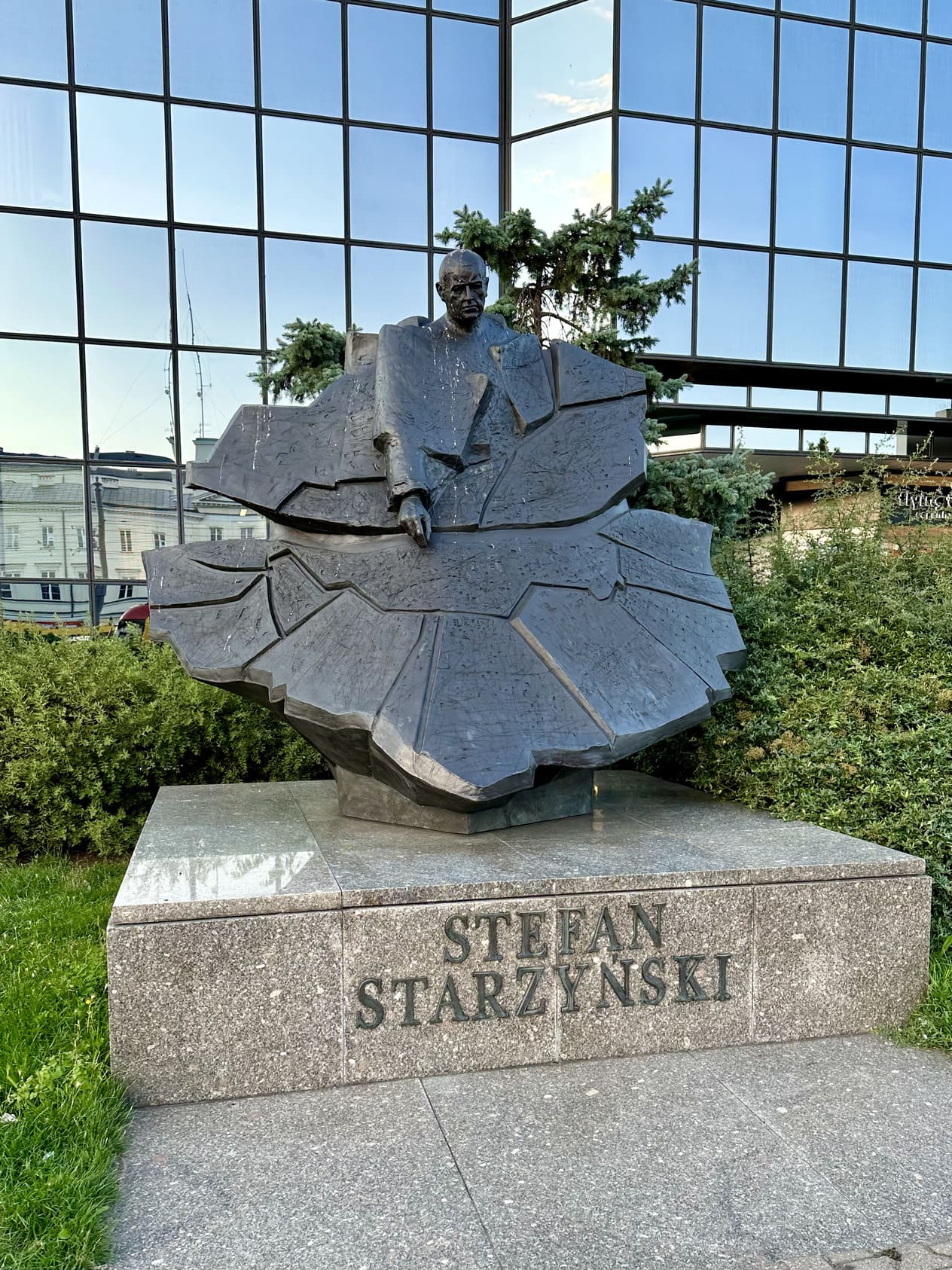 Stefan Starzyński Monument